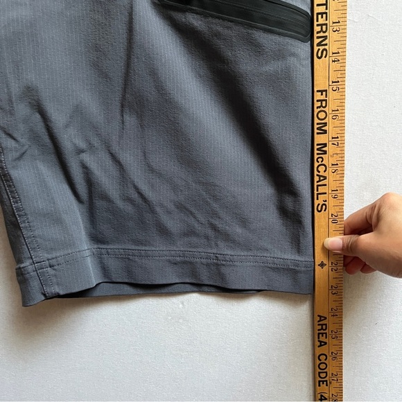 Lululemon Athletica Men’s Cadence Short Sz 36 - Picture 8 of 10